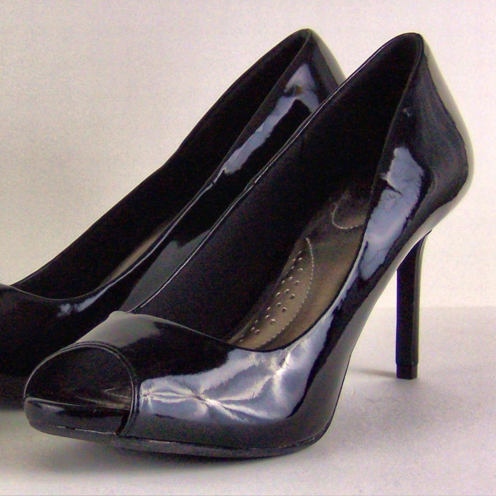 Dexflex Comfort Black Patent Peep Toe Shoe Size 9